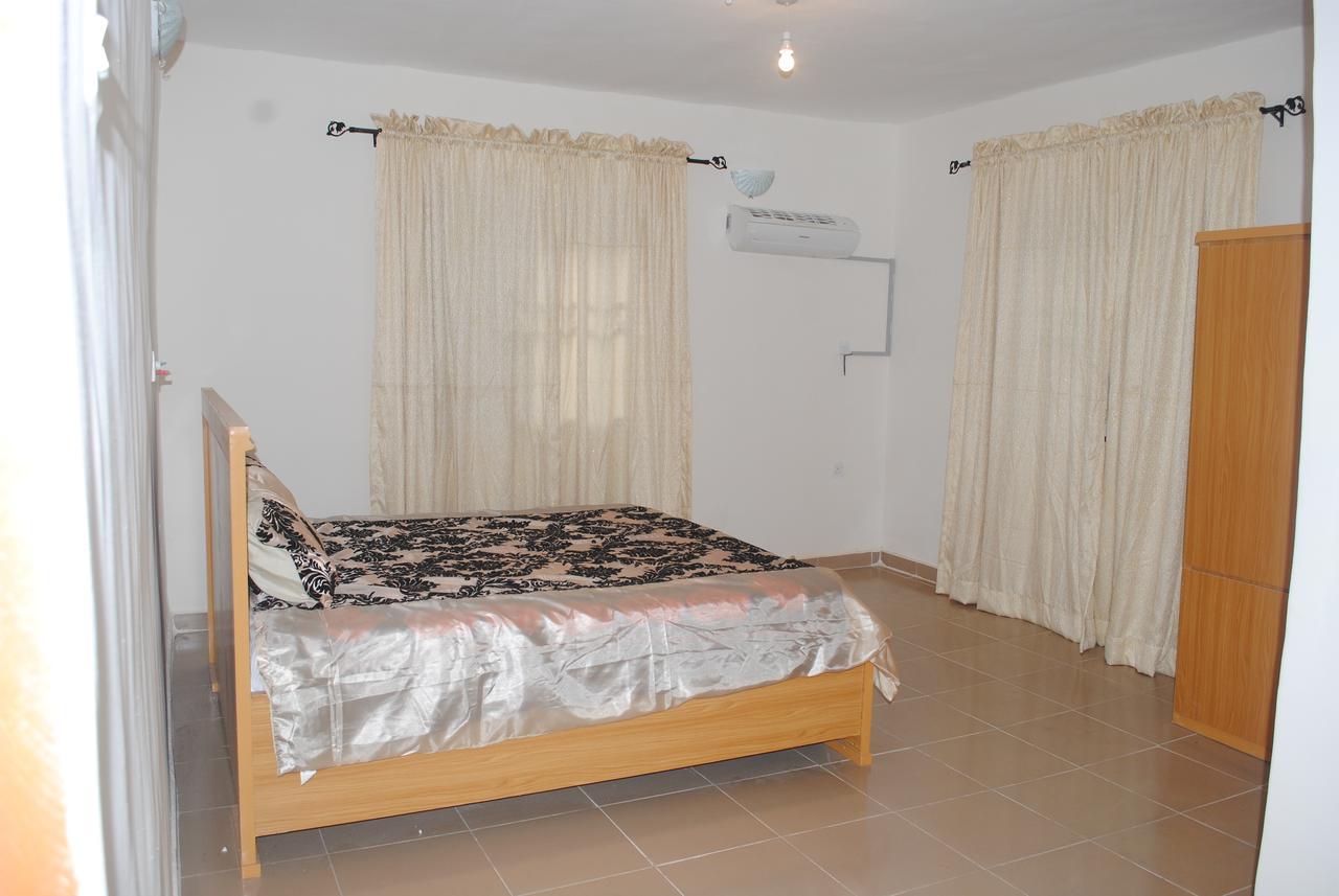 Wynnas Serviced Apartments Benin City Esterno foto